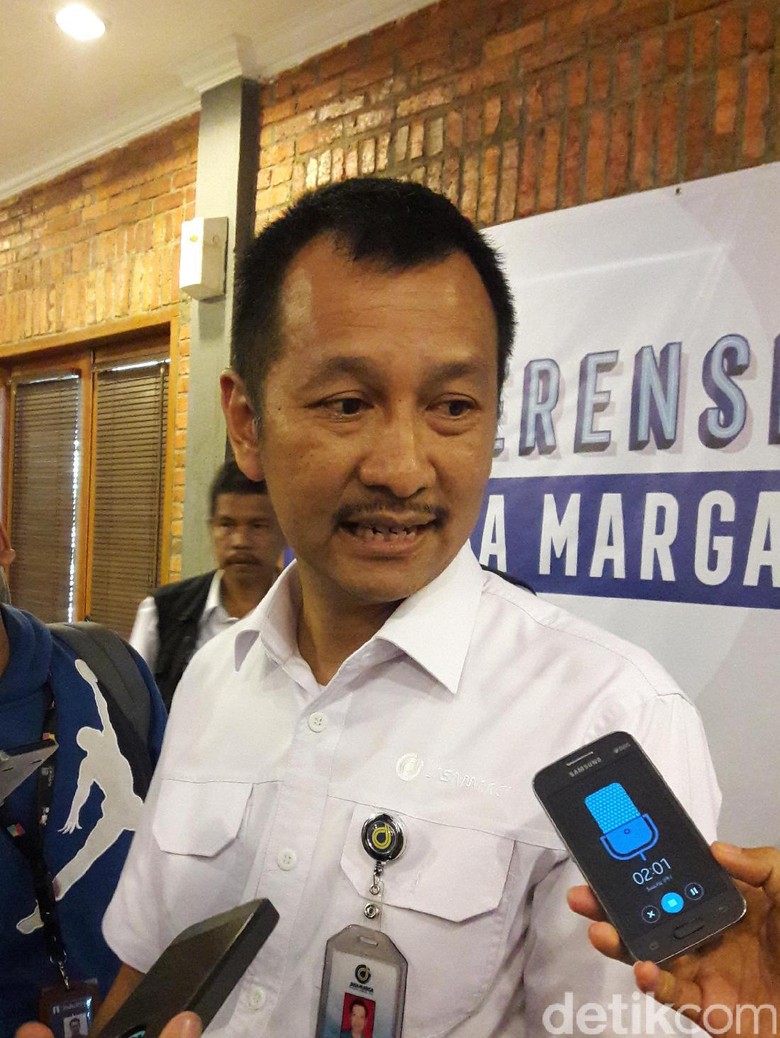 Penjelasan Jasa Marga soal Petugas yang Tolong Ahli IT Hermansyah Penjelasan Jasa Marga soal Petugas yang Tolong Ahli IT Hermansyah