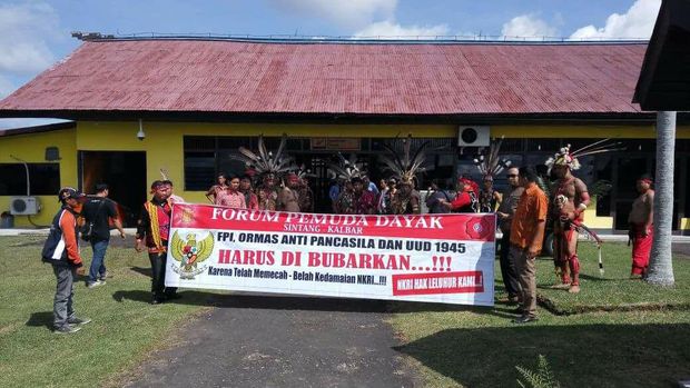 Ditolak Dewan Adat Dayak, Ini Penjelasan Ustaz Tengku Zulkarnain