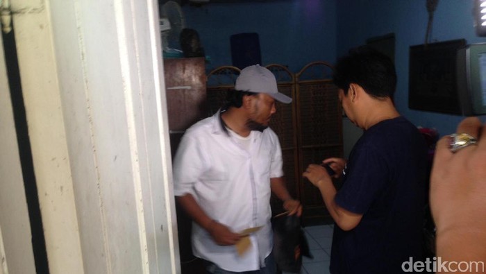 Polisi Datangi Rumah Murniati untuk Olah TKP Lanjutan