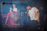 Park Bo Gum berburu sate di Jakarta (Mecima Pro)