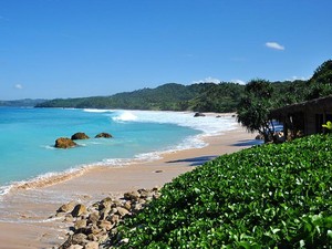 Rekomendasi Pantai Indonesia yang Bakal Ramai Tahun 2017