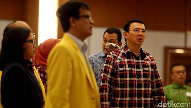 Ahok Kunjungi Makam Mbah Priok di Koja Jakarta Utara