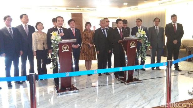 Ketua DPR Setya Novanto bertemu Ketua Parlemen Korsel