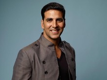 Tingkah Usil Anak Akshay Kumar, Sebarkan Foto Ibu Kerasukan