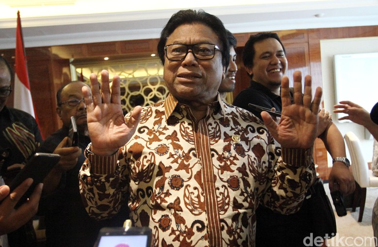Oesman Sapta Terpilih Menjadi Ketua DPD Gantikan Mohammad Saleh Oesman Sapta Terpilih Menjadi Ketua DPD Gantikan Mohammad Saleh