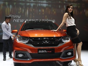 Penjualan Mobil Tahun Ini Berat, Bagaimana Tahun Depan?