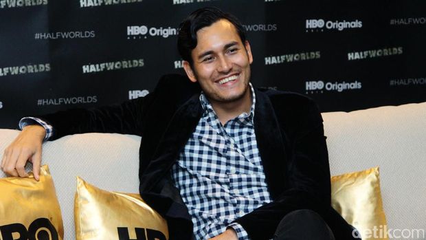 Arifin Putra Cerita Pengalaman Kerja Sama dengan Sutradara dan Aktor Asing