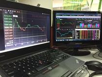 IHSG Bergerak di Zona Merah ke Level 7.313, Simak Rekomendasi Sahamnya