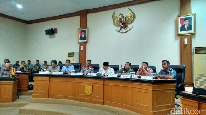 Gelar Rapat Karhutla, Pemprov Ingin Riau Bebas Asap Tahun 2017