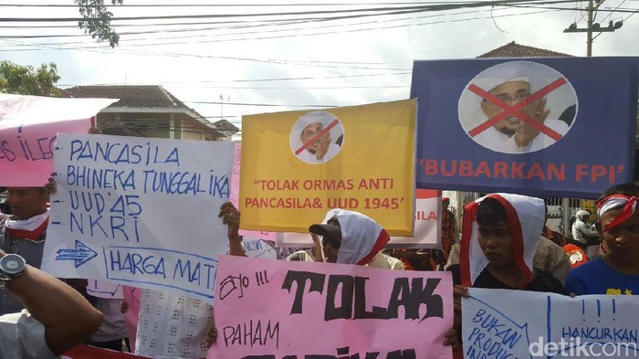 Forum Penegak Pancasila Tuntut FPI Dibubarkan