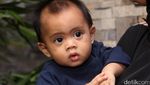 Gemes, Lihat Dia Sekala Bumi dengan Pipi Tembemnya