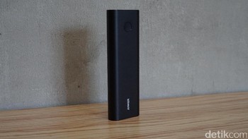 PowerCore+ dibalut bodi berwarna hitam. Foto: detikINET/Adi Fida Rahman