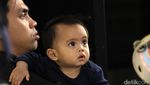 Gemes, Lihat Dia Sekala Bumi dengan Pipi Tembemnya