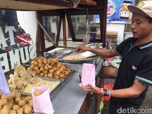 (Pesepakbola) Jangan Makan Sembarangan