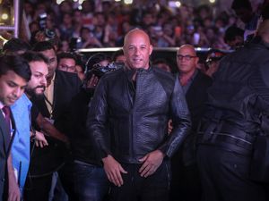 Vin Diesel Lecehkan Lalu Pecat Asisten saat Syuting Fast and Furious