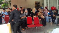 Tampak para pelayat sudah mulai berdatangan ke rumah duka pria bernama lengkap Mochamad Fachroni itu. Mukhlis Dinilah/detikHOT