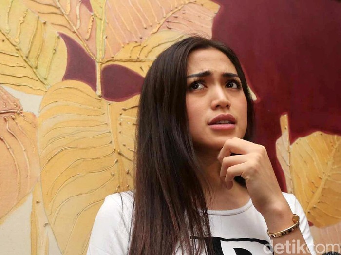 Penjelasan Jessica Iskandar Soal Pertemanannya dengan Ayu Ting Ting