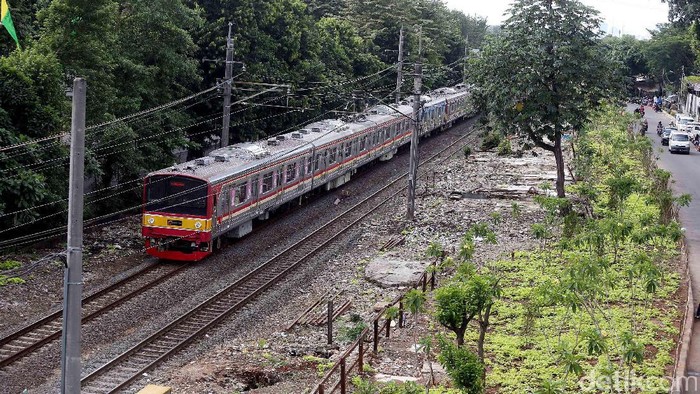 Ada Aksi 313 Jumat, KRL Tetap Beroperasi Normal