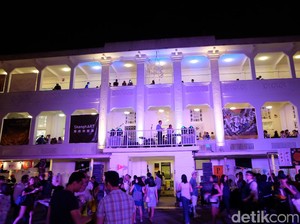 Art After Dark! Menikmati Sensasi Karya Seni di Malam Hari