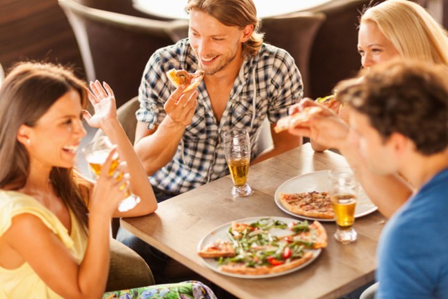 Perhatikan 10 Hal Ini Saat Makan di Restoran Agar Terhindar dari Keracunan Makanan (1)