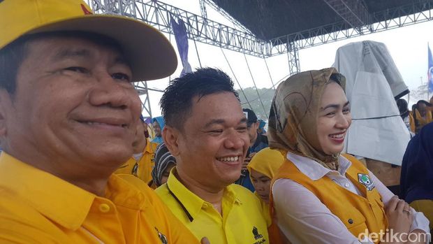 Airin Rachmi Hadiri Kampanye Rapat Umum Wahidin-Andika di Tangsel 