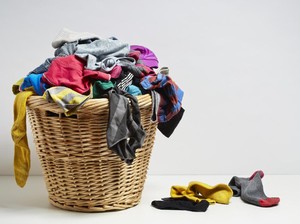 8 Cara Mencuci yang Benar agar Warna Baju Tidak Cepat Pudar