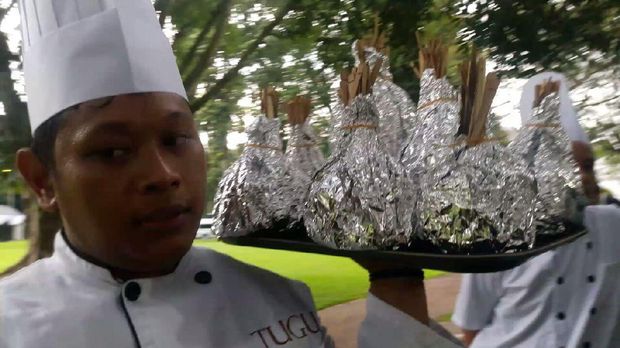 Sate Tegal yang disajikan untuk menyambut PM Abe.