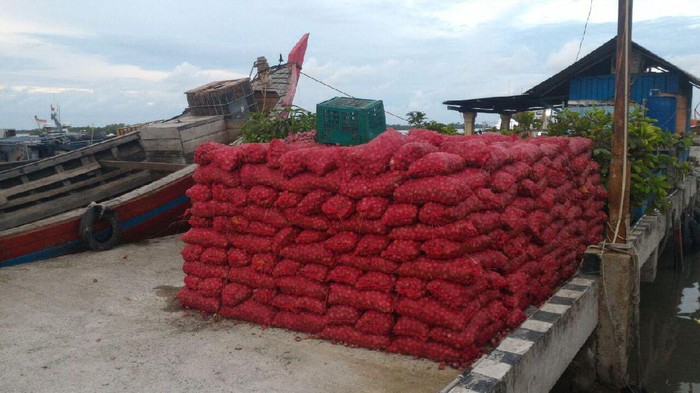 Bea-Cukai Tangkap Kapal Asing Penyelundup 7,5 Ton Bawang Merah