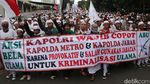 Foto-foto Demo FPI dari Dekat
