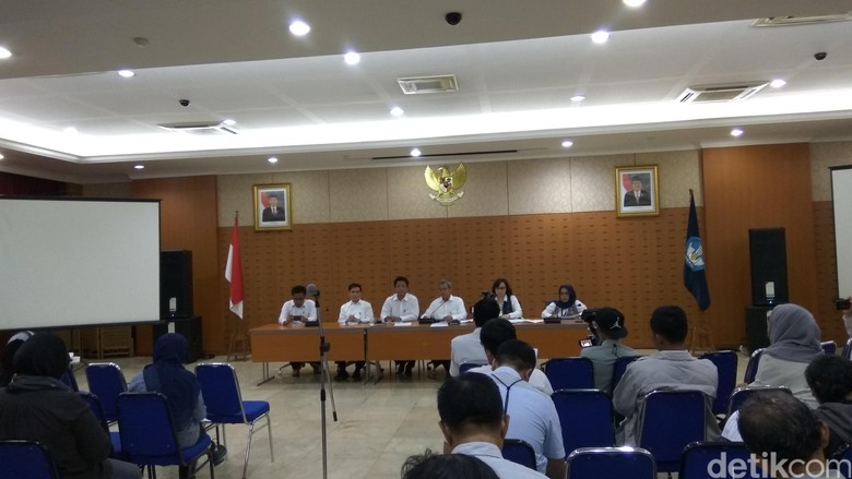 Komite Sekolah Tak Boleh Pungut Murid, Terima Sumbangan Boleh Komite Sekolah Tak Boleh Pungut Murid, Terima Sumbangan Boleh