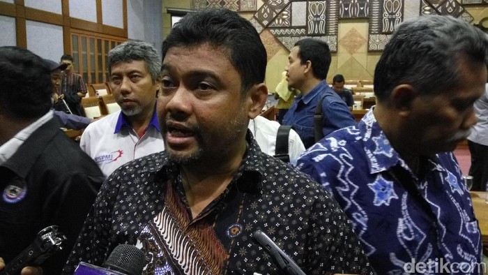 Merasa Terancam dengan TKA China, KSPI Minta DPR Bentuk Pansus