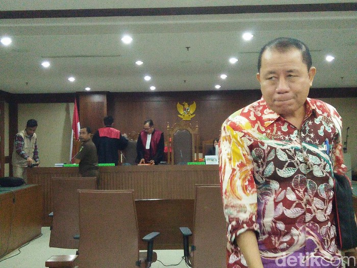 Amran Mustary Dieksekusi KPK ke Lapas Sukamiskin