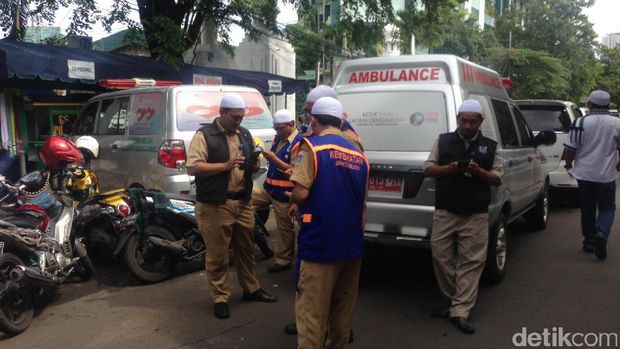 Demo FPI, Dokter dan Ambulans Siaga di Masjid Al-Azhar