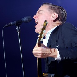 BRI Beri Diskon 25% & Tiket Gratis Konser Bryan Adams di Jakarta, Mau?