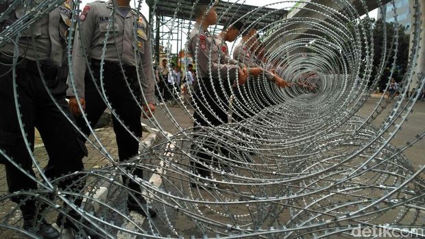 Foto: Penjagaan di Mabes Polri (Dony-detikcom)