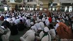 Massa FPI Berkumpul di Masjid Al Azhar
