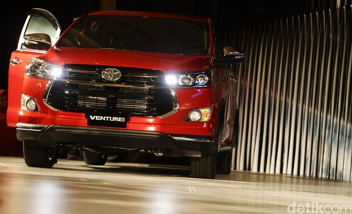 Toyota Siap Ekspor Innova Venturer