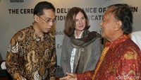 Semen Indonesia telah berhasil melakukan Proyek Clean Development Mechanism (CDM), melalui subtitusi batubara dengan bahan bakar alternatif dari biomasa di Pabrik Tuban. Melalui Proyek CDM, perusahaan telah membantu penurunan emisi gas rumah kaca untuk mendukung rehabilitasi dan konservasi lingkungan.