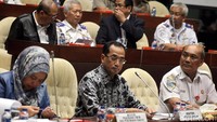 Rapat tersebut diikuti oleh Menteri Perhubungan, Menteri PUPR, KNKT, Basarnas, dan Korlantas.