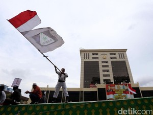 Akun Rizieq dan FPI Di-suspend Twitter, Polri: Tak Ada Permintaan