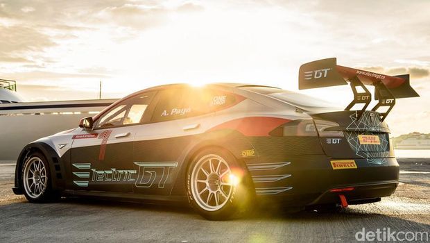 Mobil Listrik Balap GT