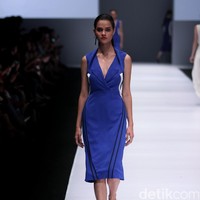 Koleksi jeffry Tan mengangkat tema Prism di Jakarta Fashion Week 2017. Senayan City. Jakarta. [Foto: Mohammad Abduh/Wolipop]