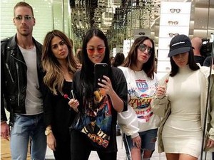 Kim Kardashian Operasi Kecilkan Bokong?