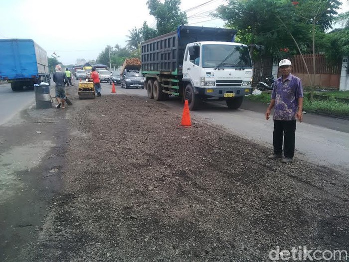 Jalan Rusak Akibat Banjir di Pasuruan Diperbaiki Usai Disidak