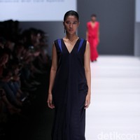 Koleksi jeffry Tan mengangkat tema Prism di Jakarta Fashion Week 2017. Senayan City. Jakarta. [Foto: Mohammad Abduh/Wolipop]