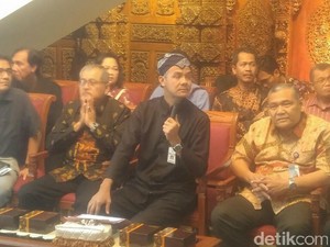Gubernur Ganjar Cabut Izin Lingkungan Pabrik Semen di Rembang