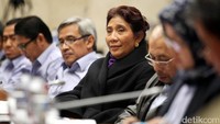 Susi hadir dengan didampingi jajaran pimpinan dari Kementerian Kelautan dan Perikanan.