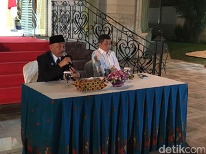 Temui WNI, Jonan Ditanya Soal Nuklir Hingga Tugas dari Jokowi