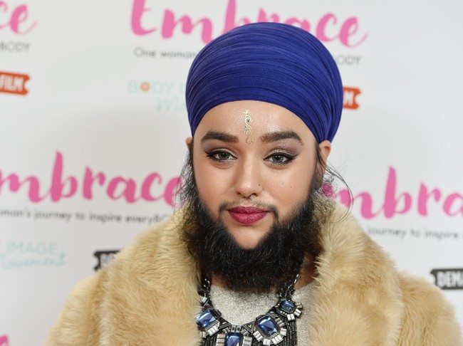 Para Wanita Cantik Berjenggot dan Berbulu, Ada yang Dari Indonesia