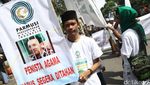 Perang Spanduk Massa Pro vs Kontra Ahok